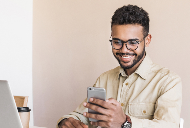 man texting with doctor